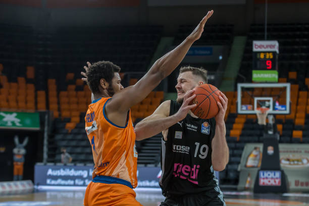 据俱乐部官 据俱乐部官