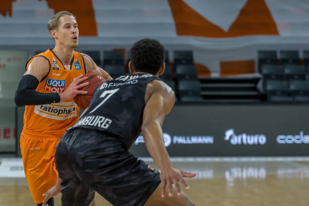 自然出手动 自然出手动