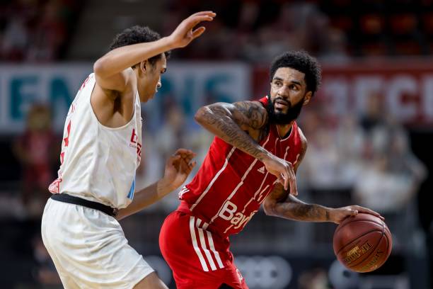 不屈不挠 不屈不挠